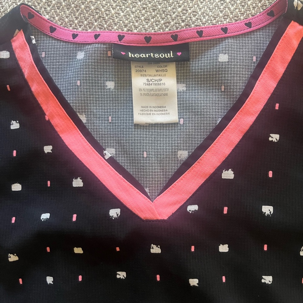 HeartSoul Scrub Top - Picture 2 of 6